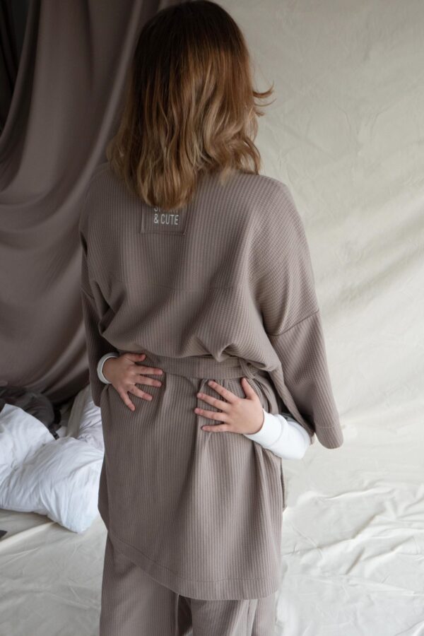 Moteriškas "DARK NUDE" chalatas - Image 6